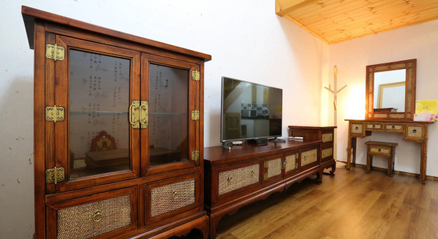 Gyeongju Namu Hanok Pension, Забронировать Отель Отели провинции Кёнсан-Пукто 3 звезды, 3*