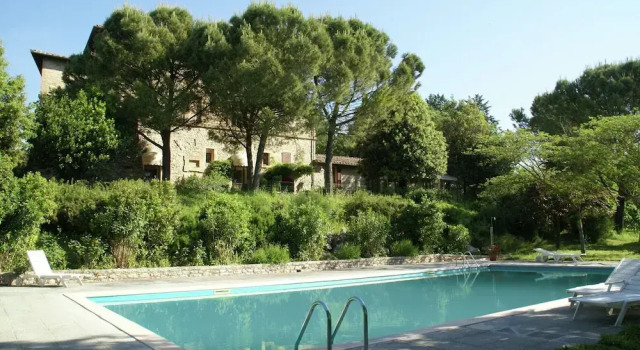 Апартаменты Countryside Retreat With Pool, Mantignana