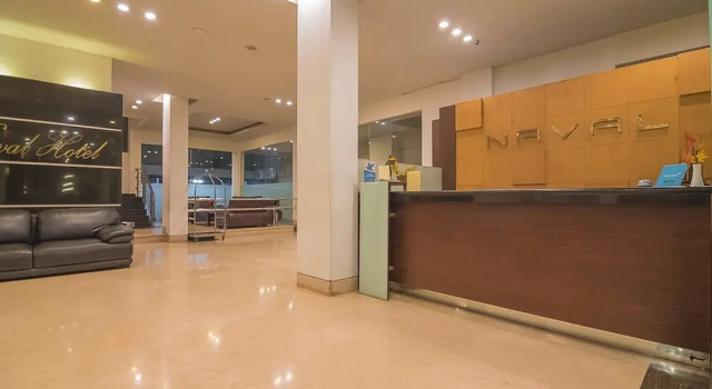 RedDoorz Premium near Paris Van Java Mall
