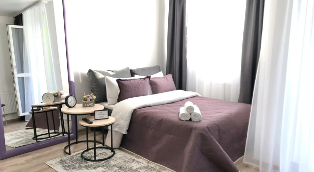 AparTum apartments on Chervishevsky Trakt 47 building 4, Prenota Appartamento Tjumen' 
