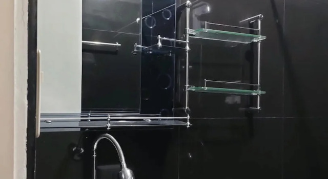 Номер Deluxe King Rapid Rise Hotel