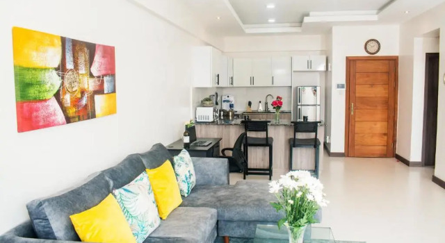SILVERSTONE APARTMENTS -Modern Living 1 BR NEAR YAYA - GYM&POOL, Prenota Appartamento Hotel economici a Nairobi CBD