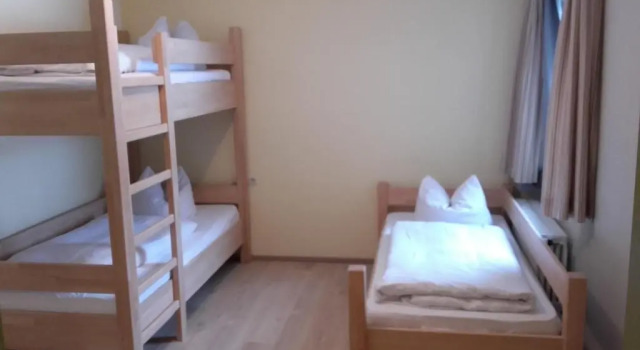 Pension Freizeitzentrum Sambachshof, Prenota Affittacamere Hotel a Rhön con parcheggio, Parcheggio