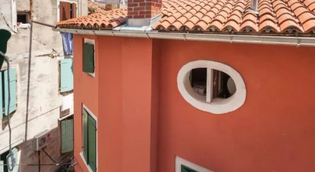 Casa Vittoria, Забронировать Отель Отели Ровинь с парковкой, рядом с Church of Saint Benedict Rovinj, Парковка