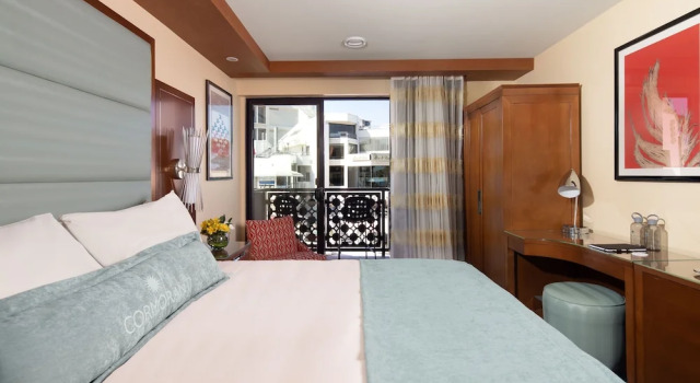 Двухместный номер Standard с балконом Cormorant Boutique Hotel