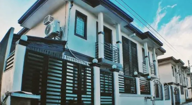Comfort Stay Lapu-Lapu | Entire 2-Storey Air-Conditioned Home