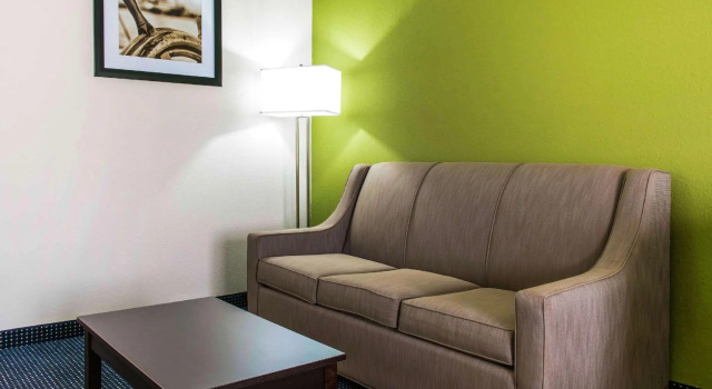 Двухместный номер Standard Quality Inn & Suites Anderson I-69