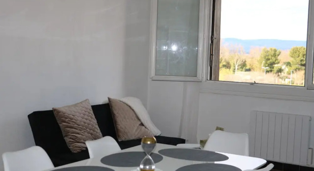 Bel Appartement avec Parking Gratuit, Rezervovat Apartmán Apartmány v Aude, Apartmán