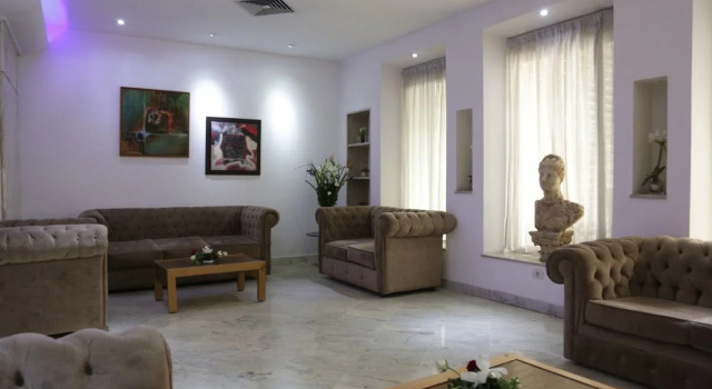 Hotel Le Pacha, Rezervați Hotel Hoteluri în Tunis cu mese, Demipensiune / Pensiune completă