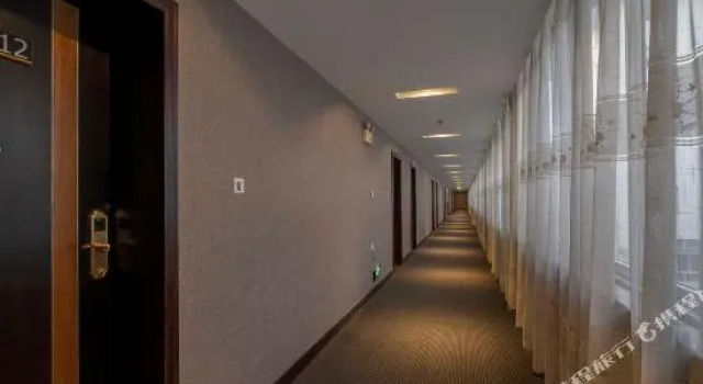 Ruixin Hotel, Prenota Hotel Lijiang Yunnan