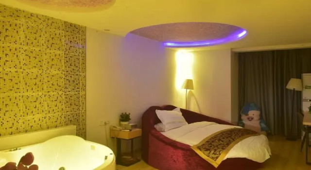 Двухместный номер Standard GreenTree Inn Changzhou Jintan North Bus Station Express Hotel