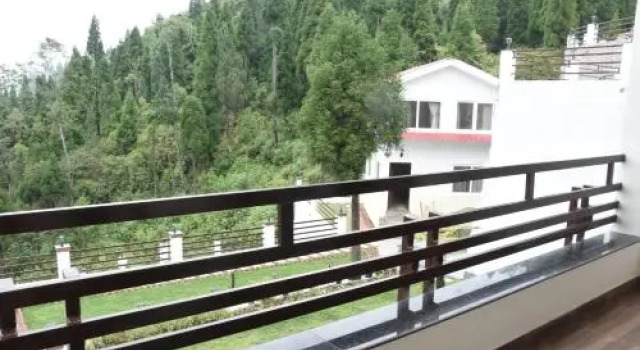Nirvana Retreat, Prenota Hotel Kurseong West Bengal