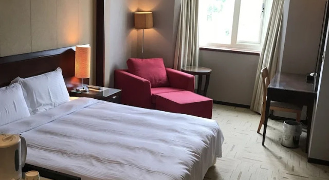 Номер Classic Gin Lon Lake motel