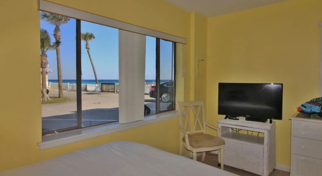 Capri 109 1 Bedroom 1 Bathroom Condo, Забронировать Апартаменты/квартира Дестин Emerald Coast, рядом с Парк Джеймса Ли