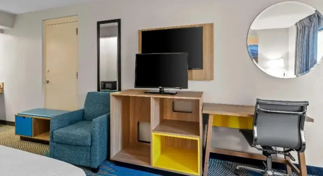 Четырёхместный номер Standard Days Inn by Wyndham Saint Pauls