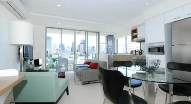 Четырёхместные апартаменты с 2 комнатами Morgan Suites