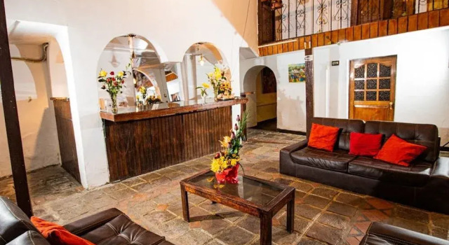 Catama Inn Hotel