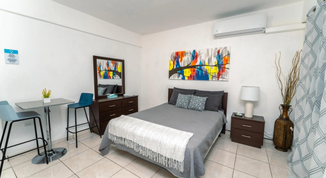 Studio with pool table just 15 minutes from the beach, Prenota Hotel Rincon Aguadilla
