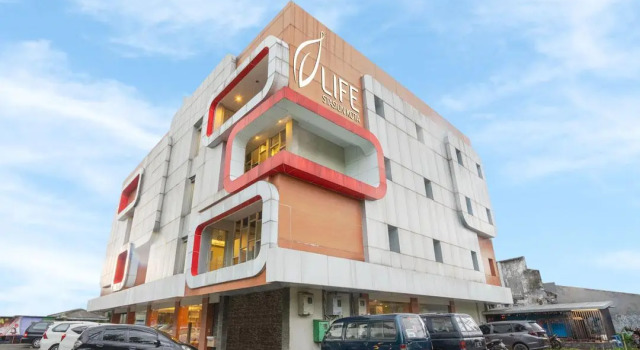 Life Hotel Stasiun Kota Surabaya