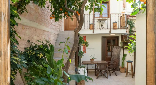 Апартаменты с балконом Lemon Garden Residence