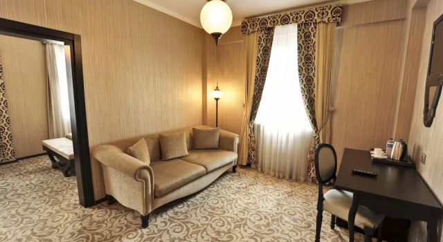 Люкс с балконом Hotel Princess Old City
