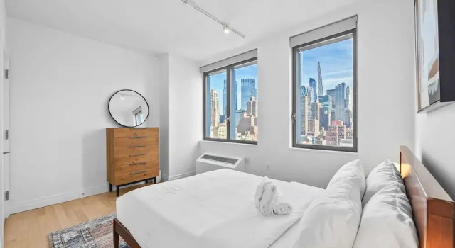 Forte Select Xxii by Rove 2BR Midtown West Apt, Забронировать Апартаменты/квартира Нью-Йорк Нью-Йоркская агломерация, рядом с Ellen's Stardust Diner