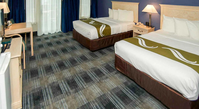 Четырёхместный номер Standard Quality Inn Bourne - Cape Cod