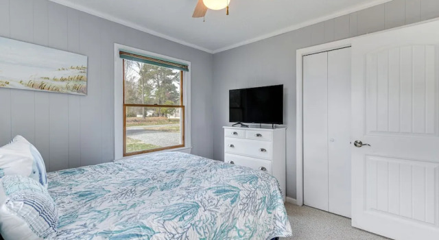 Riverfront Colonial Beach Home w/ Private Beach!, Buchen Sie Hotel Colonial Beach Virginia