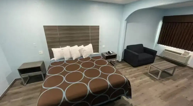 Super Stay Inn Humble IAH East