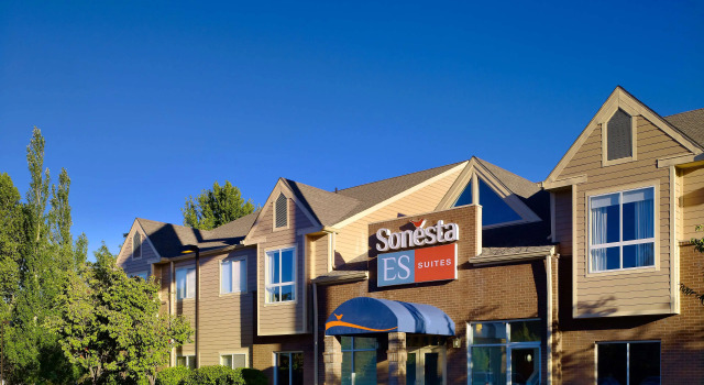 Sonesta ES Suites Flagstaff, Забронировать Отель Флагстафф Гранд-Каньон, рядом с Гольф-клуб Aspen Valley
