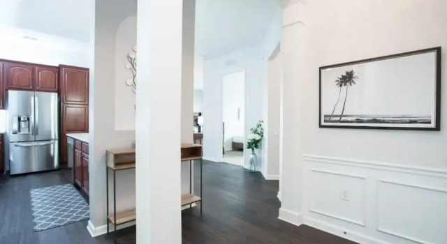 Penthouse Next To Convention Center & Universal 3 Bedroom Condo by RedAwning