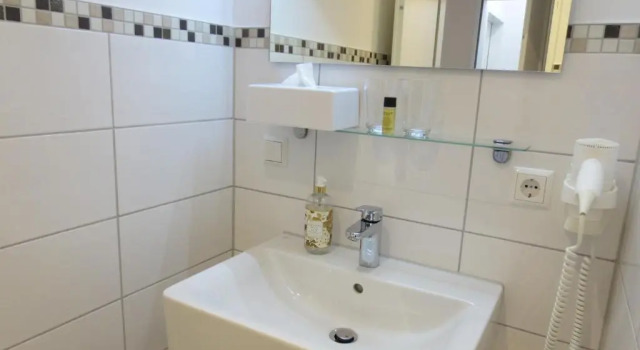 Номер Economy List Five - Your British Guesthouse