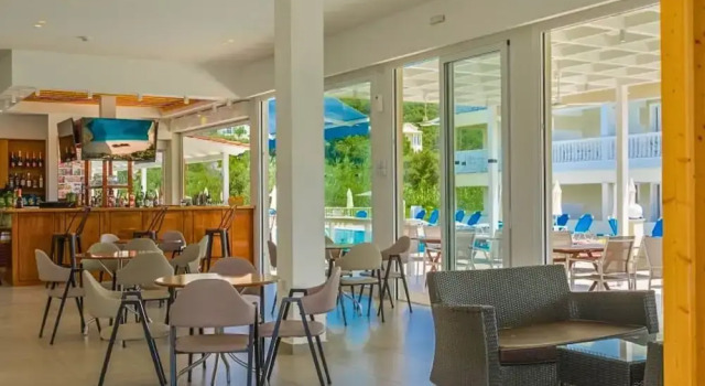 Manousis ApartHotel, Book Condo Hotel Tsilivi Zakynthos