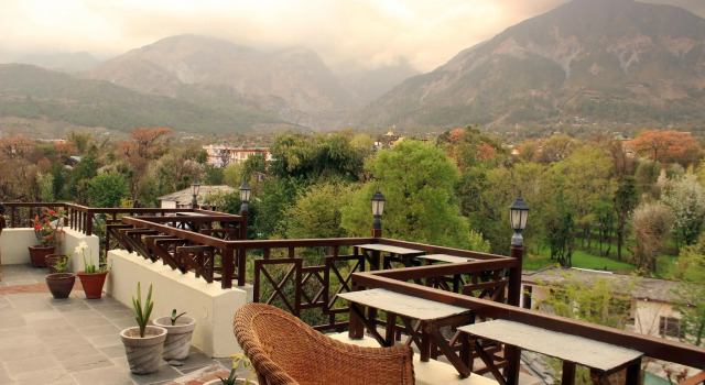 Blossoms Village Resort, Забронировать Курортный отель Отели штата Химачал-Прадеш 3 звезды, 3*