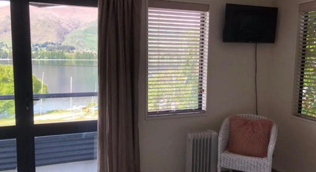 Апартаменты Luxury on Lakeside