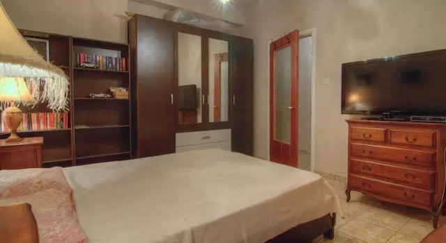 Alexandros Villa