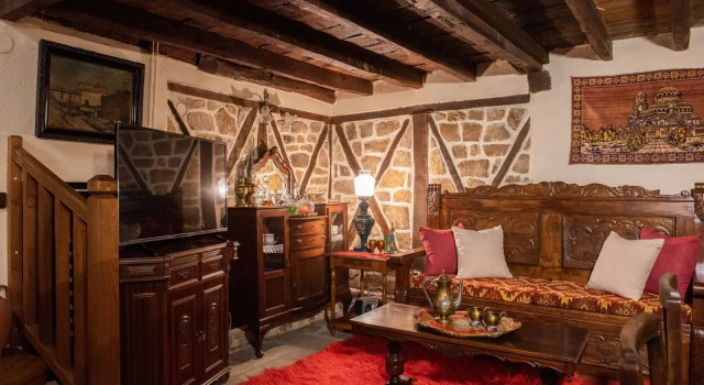Dandy on the Hill in Arnaia | 4 Seasons Maisonette, Забронировать Отель  