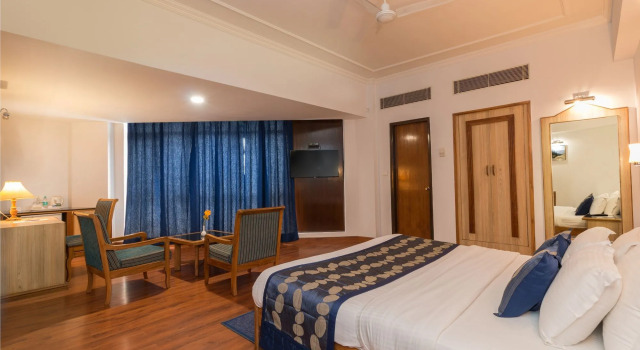 Hotel Pacific Dehradun, Rezerwuj Hotel Hotele w Uttarakhand z basenem, Basen