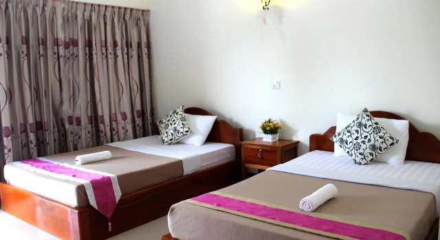 Alice Villa Hotel, Buchen Sie Hotel Doun Kaev Provinz Takeo