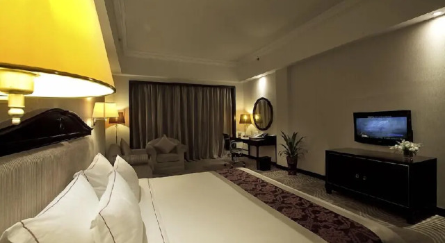 Номер Deluxe Country Garden Phoenix Hot Spring Hotel Xianning