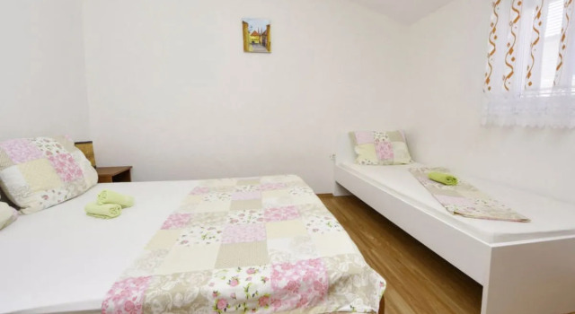 Apartment Mia Novigrad (Zadar) 42200, Varaa Huoneisto Novigrad Kroatia