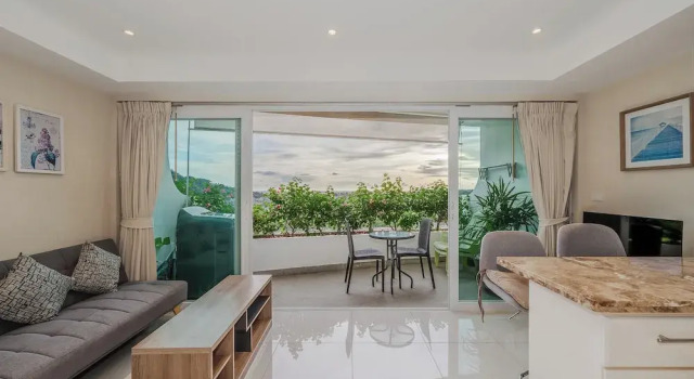 Scenic 1BR Escape Near Beach C195
