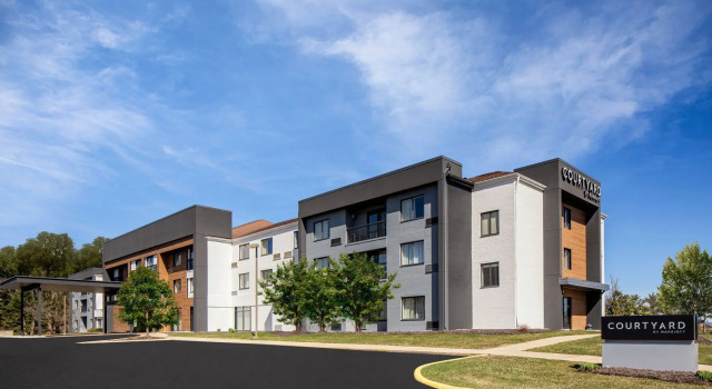 Courtyard by Marriott Detroit Brighton, Boek Hotel Brighton Michigan