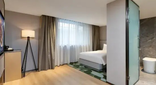 Люкс Country Inn & Suites by Radisson Hotel (Mudanjiang Station East Pedestrian Street)