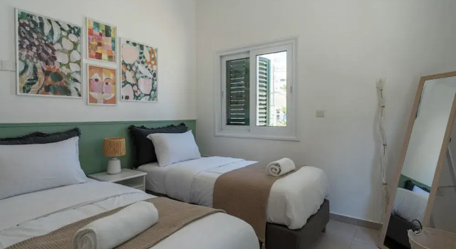 Arty Haven Spacious 3BR House in Larnaca, Book Apartment Larnaka Larnaca Region