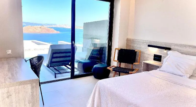 Люкс Standard Eleia Seafront Rooms & Villas