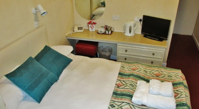 Fourcroft Hotel