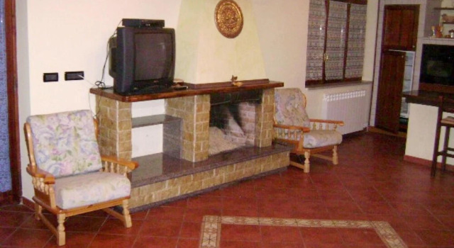 Apartment With 3 Bedrooms in Lorica, With Wonderful Lake View, Enclose, Prenota Appartamento Lorica 