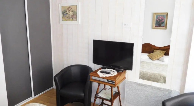 Апартаменты Цокольный этаж Location "Charme"