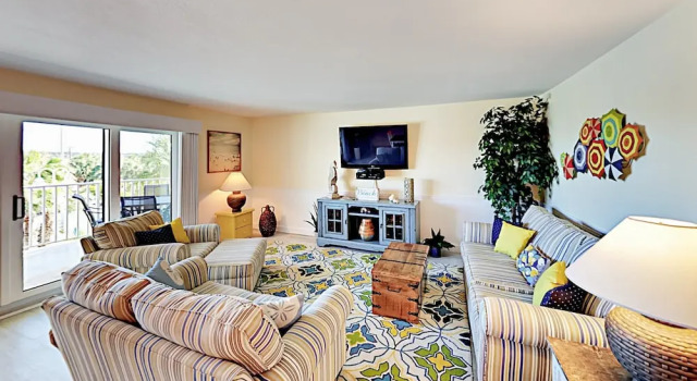 19610 Gulf Blvd Condo Unit 203 2 Bedrooms 2 Bathrooms Condo